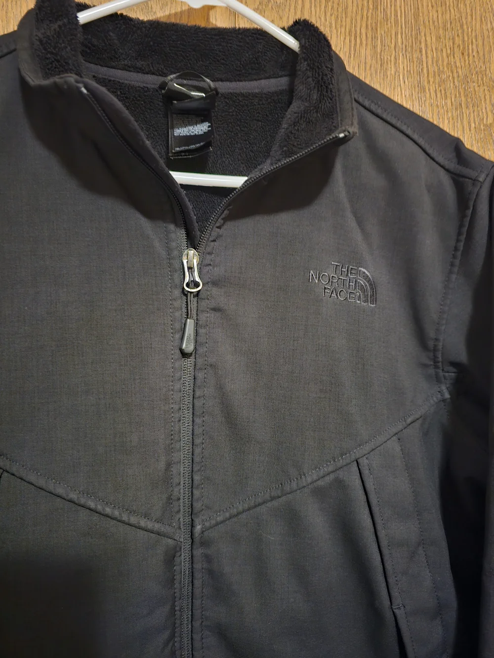 The North Face Men’s Black Full-Zip Jacket
